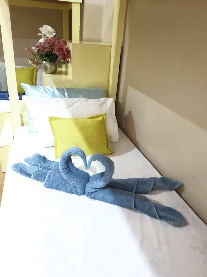 Palompon Lodge *